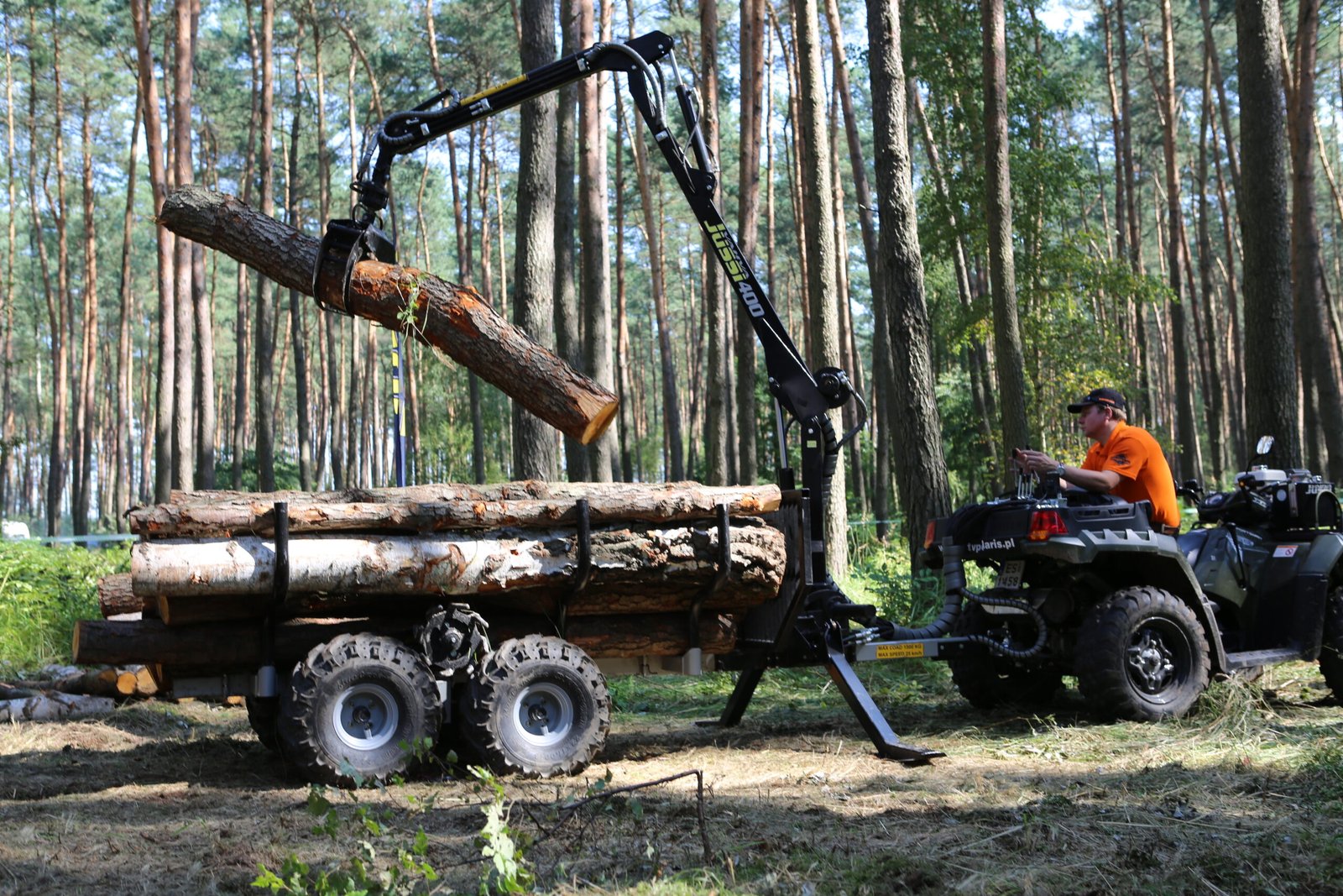 Medvežė – priekaba „Vahva Jussi“ 400